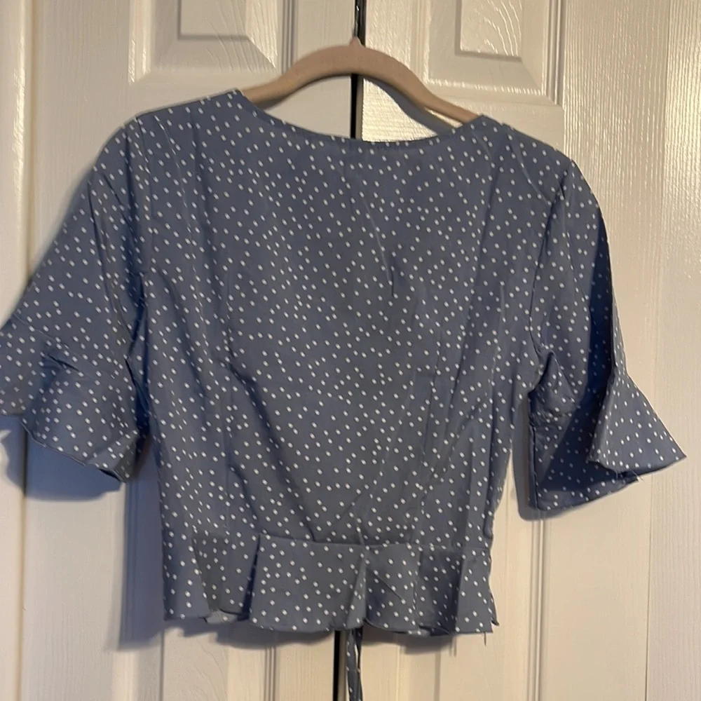 NWT Zaful shirt with adjustable tie in front size Small - Picture 8 of 8